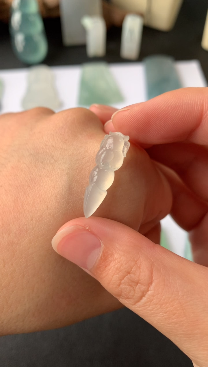 【闪购商品】定制翡翠未镶嵌翡翠