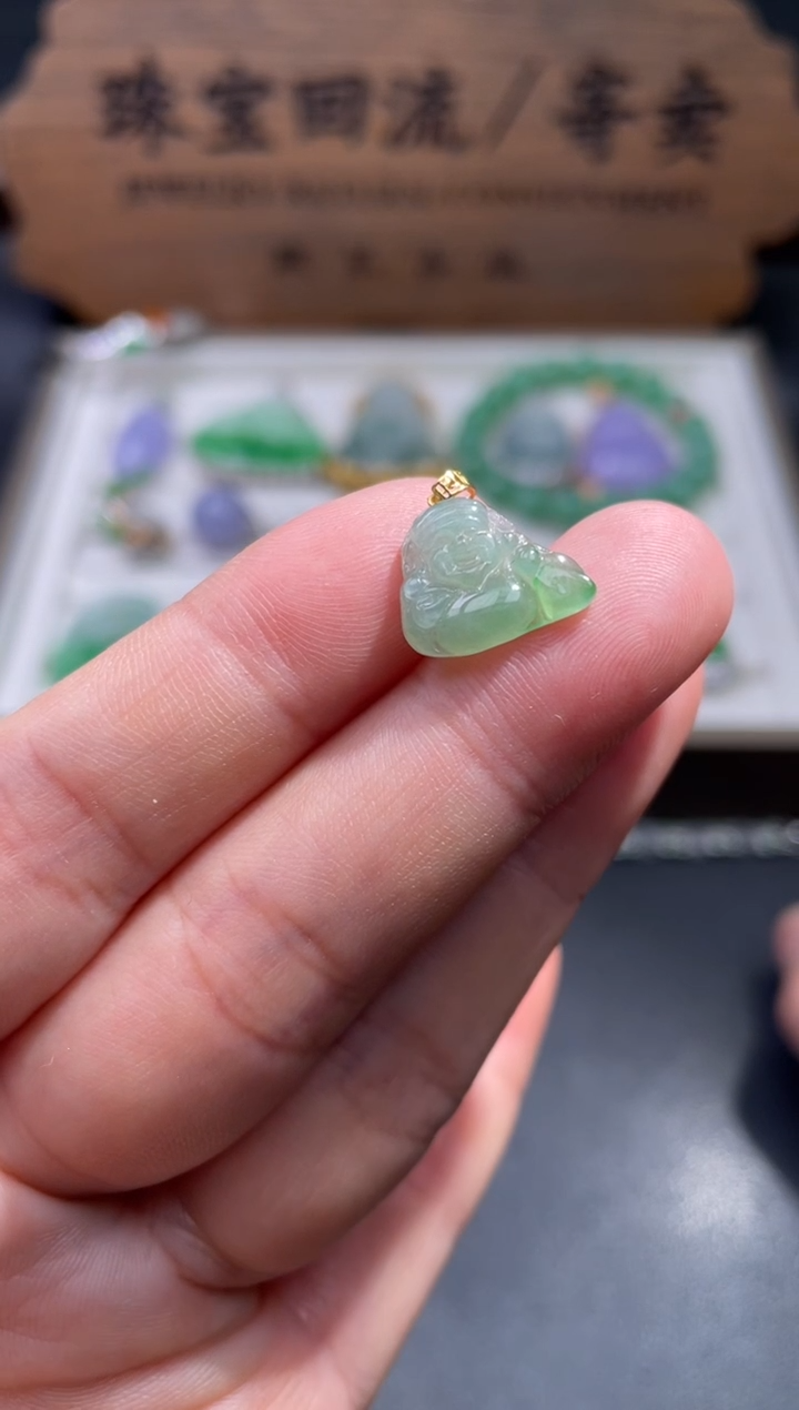 【闪购商品】翡翠颈饰18K金镶嵌14...........