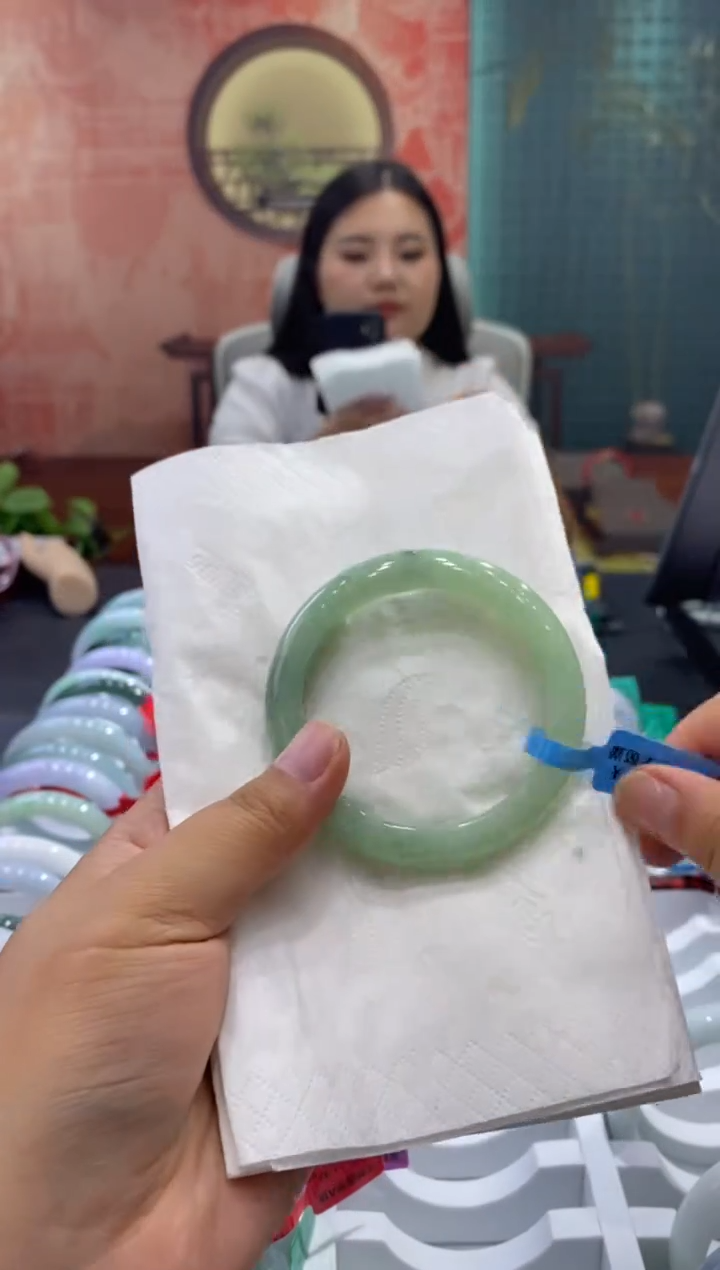 未镶嵌手镯翡翠多人000014831