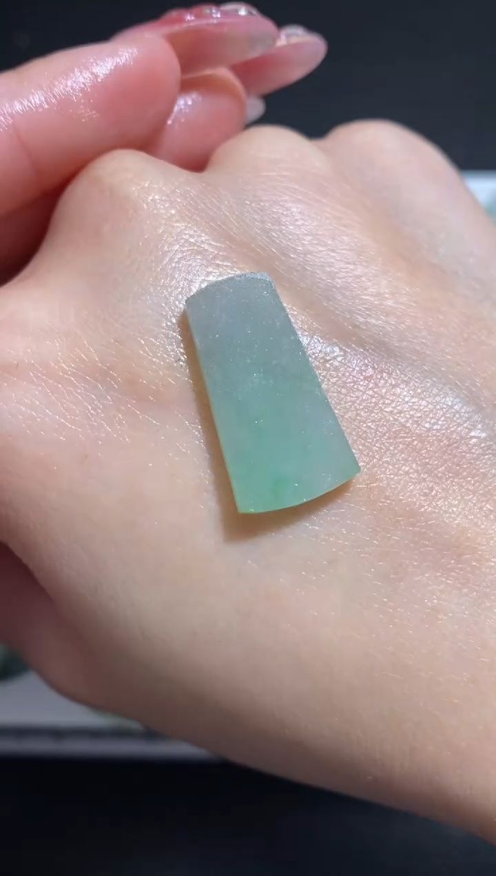 未镶嵌定制翡翠翡翠毛货~