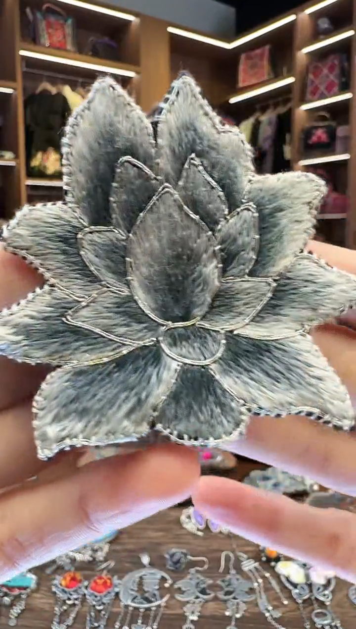 【闪购商品】织绣102黔东南苗族刺绣