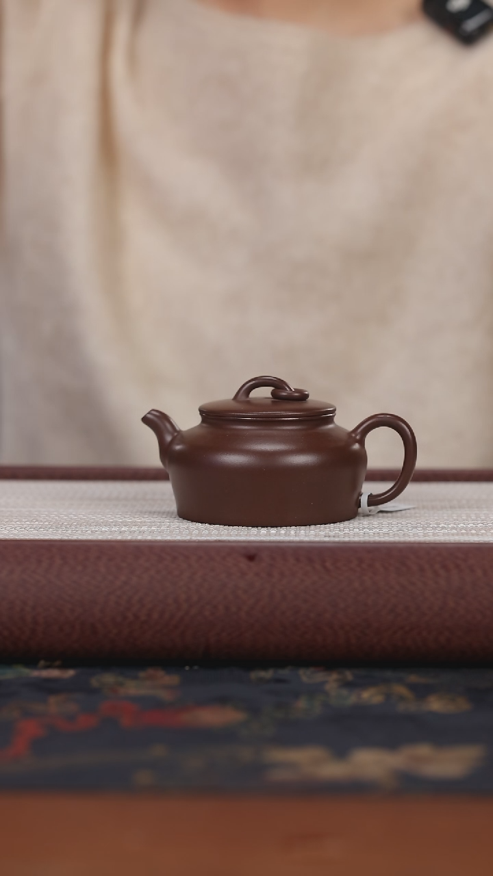 【闪购商品】紫砂茶壶qyt紫脂泥 单圈 200cc