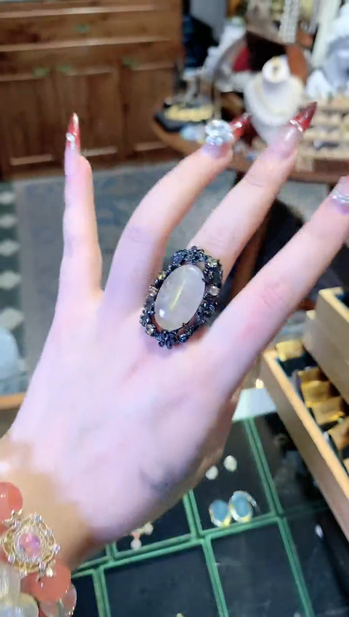 【闪购商品】瓷片楚楚中古珠宝甄选不退换