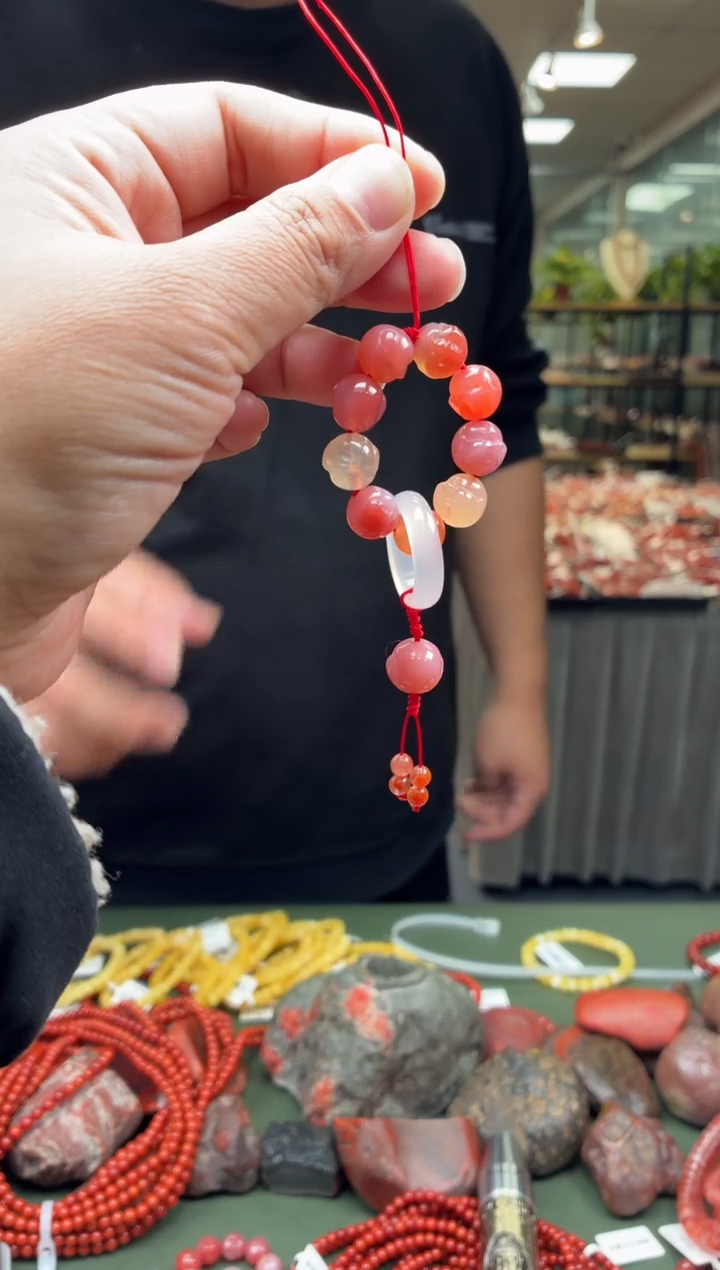 未镶嵌手机挂玛瑙/玉髓一个 多样性发货