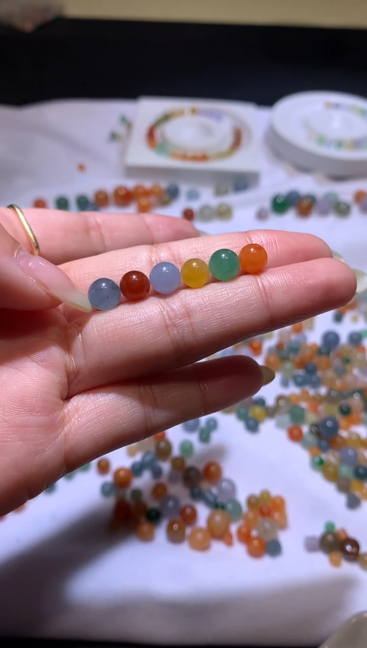 【闪购商品】定制翡翠未镶嵌6.2~6.8珠子4200+420