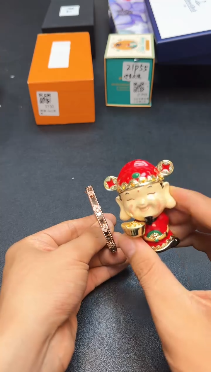 瓷片全新正品一件不留@@WE1165