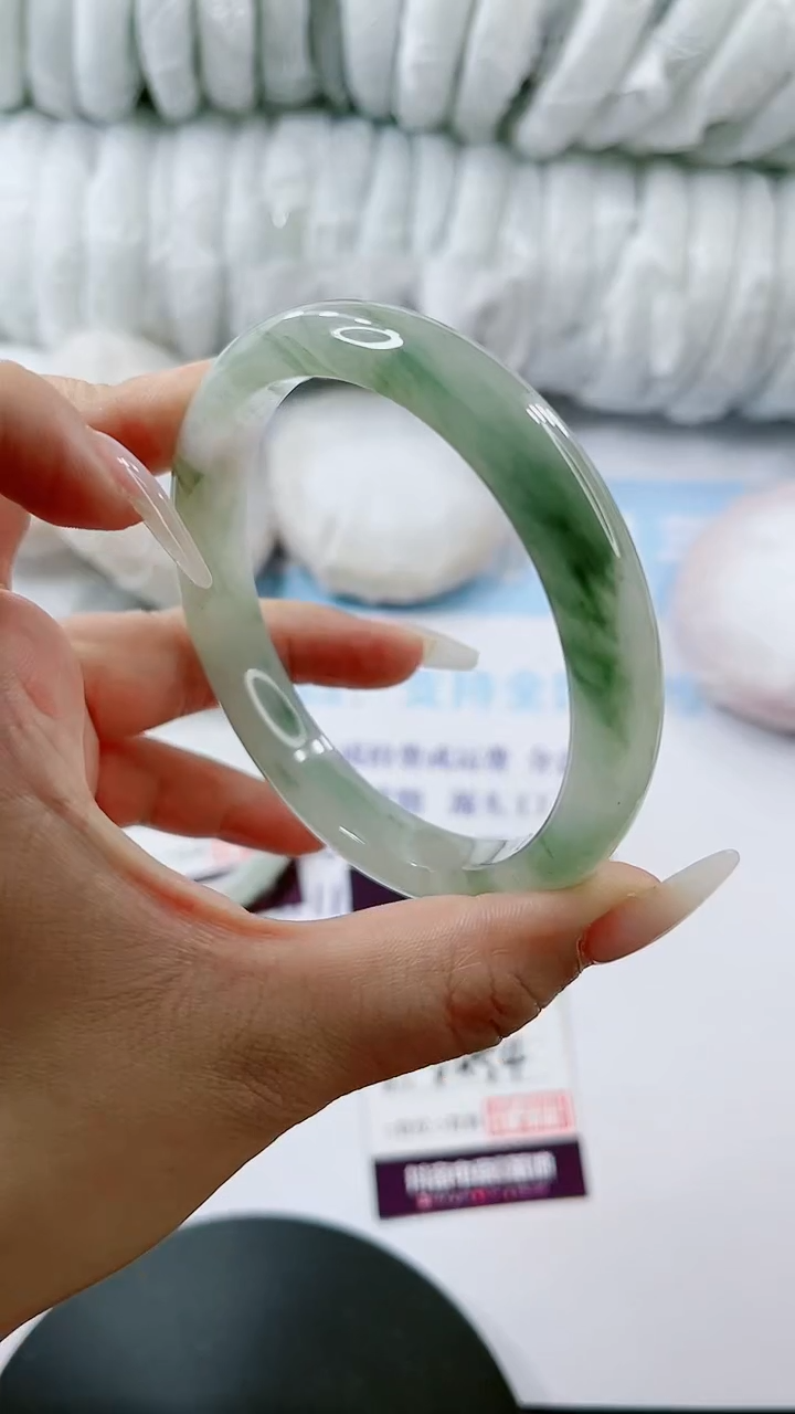 【闪购商品】石英质玉手镯未镶嵌多样性发货V454-64