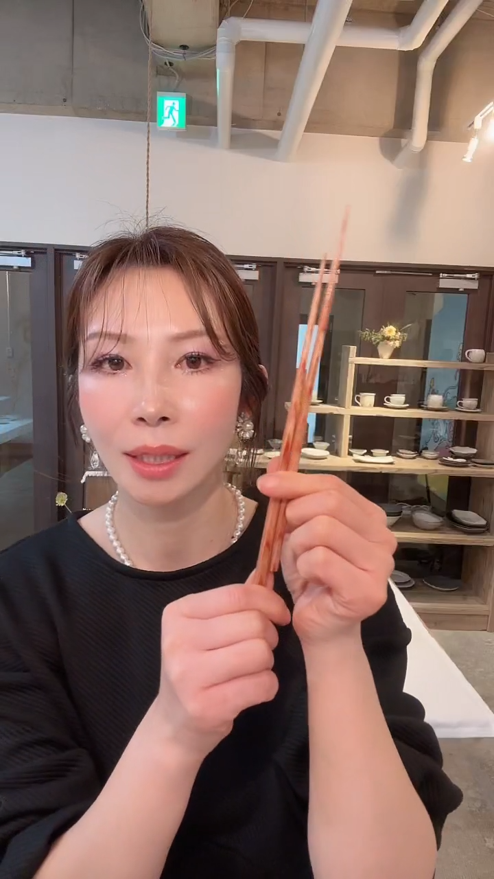 【闪购商品】筷子木筷*1副(木纹颜色纹路随机)