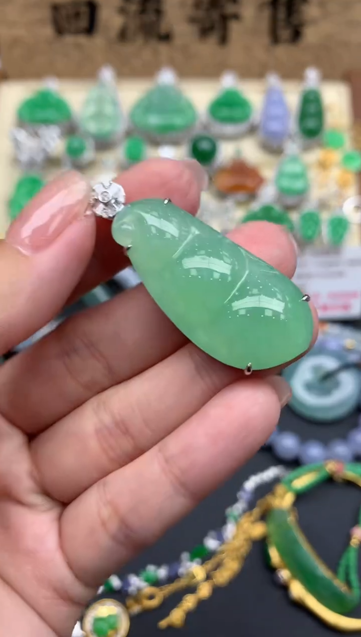 【闪购商品】翡翠颈饰18K金镶嵌556-中国好珍宝