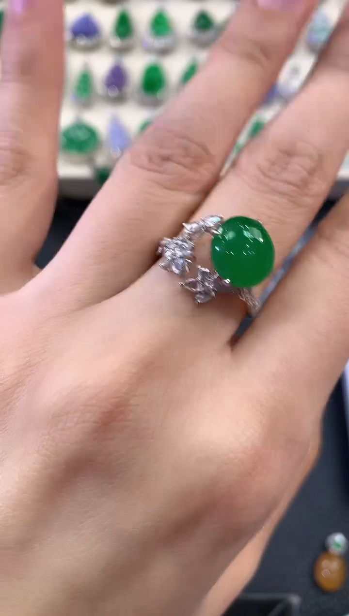 【闪购商品】翡翠戒指18K金镶嵌D54    