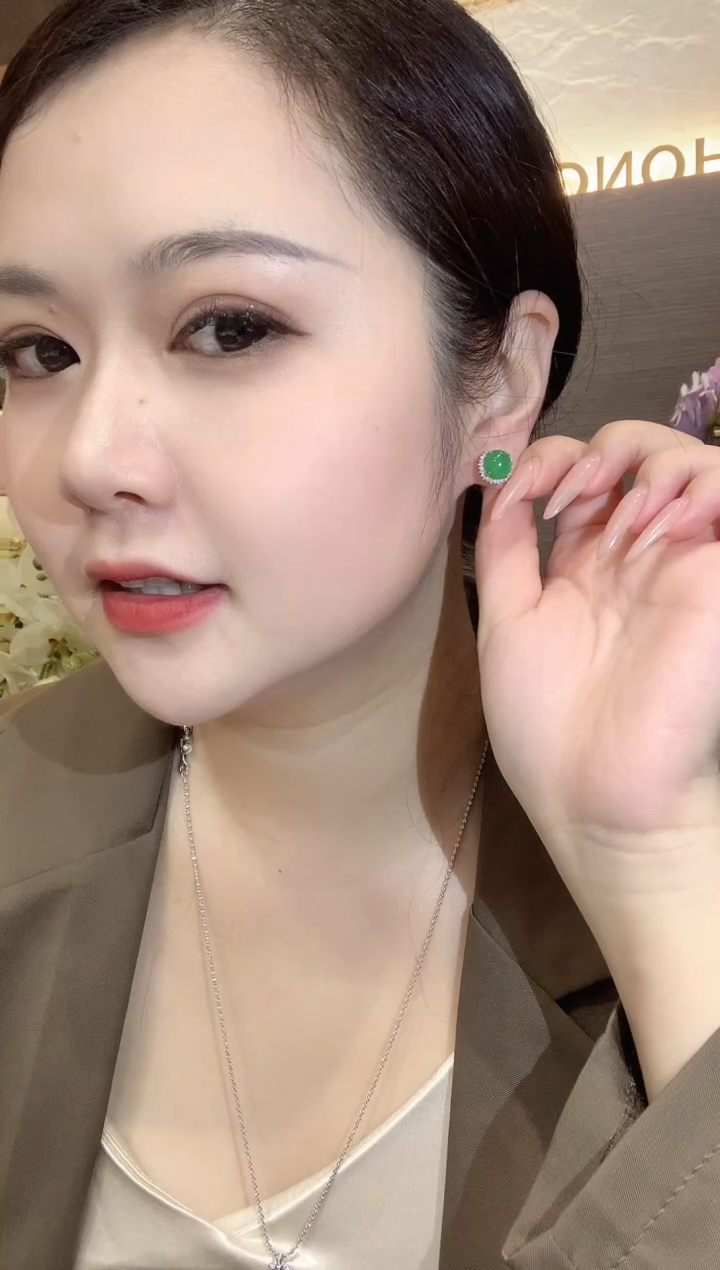 18K金镶嵌翡翠耳饰A41