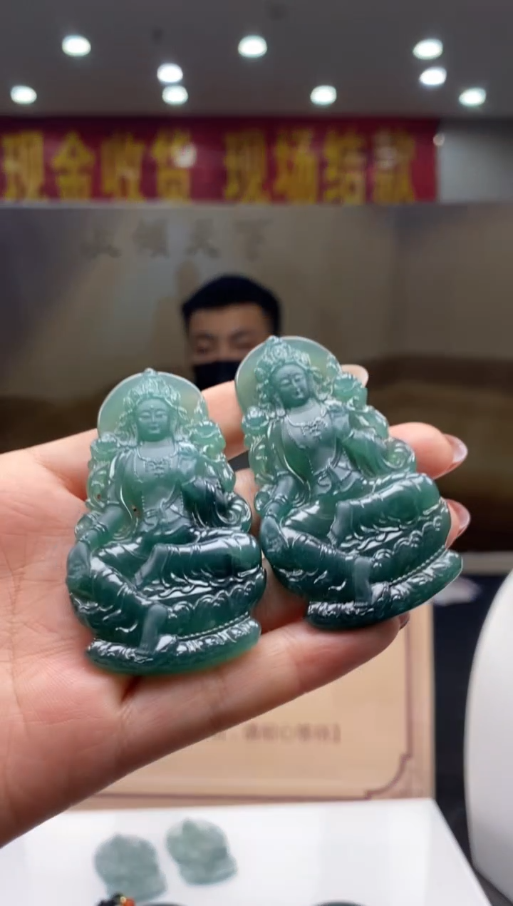【闪购商品】定制翡翠未镶嵌多样性发货【只发一件】*q42