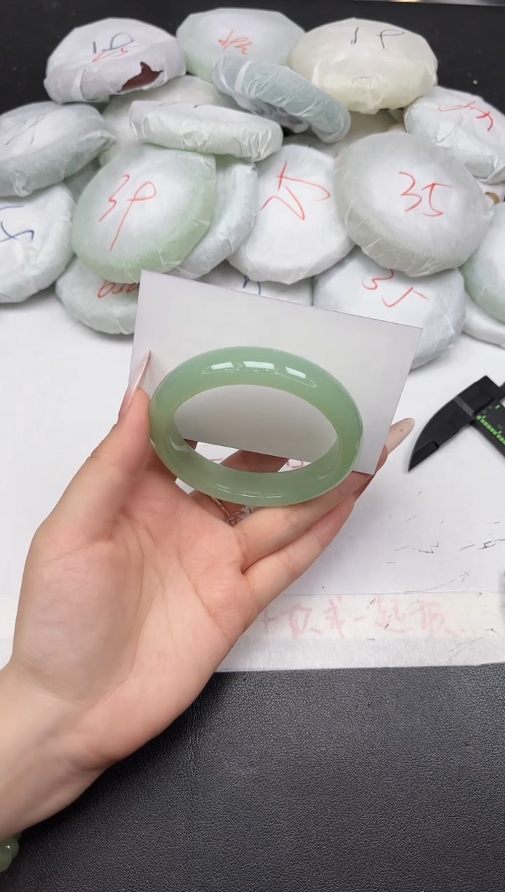 东凌女款手镯A296/58.1