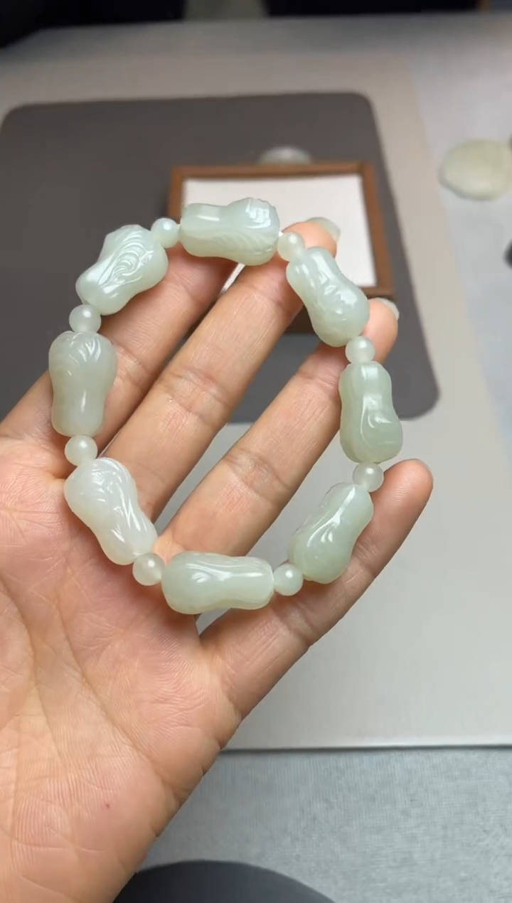 【闪购商品】和田玉颈饰未镶嵌1