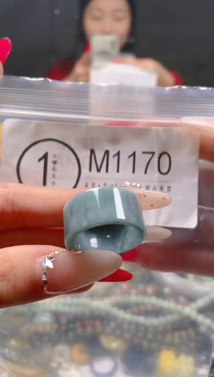 【闪购商品】翡翠颈饰未镶嵌21/M/翡翠A货一图一物