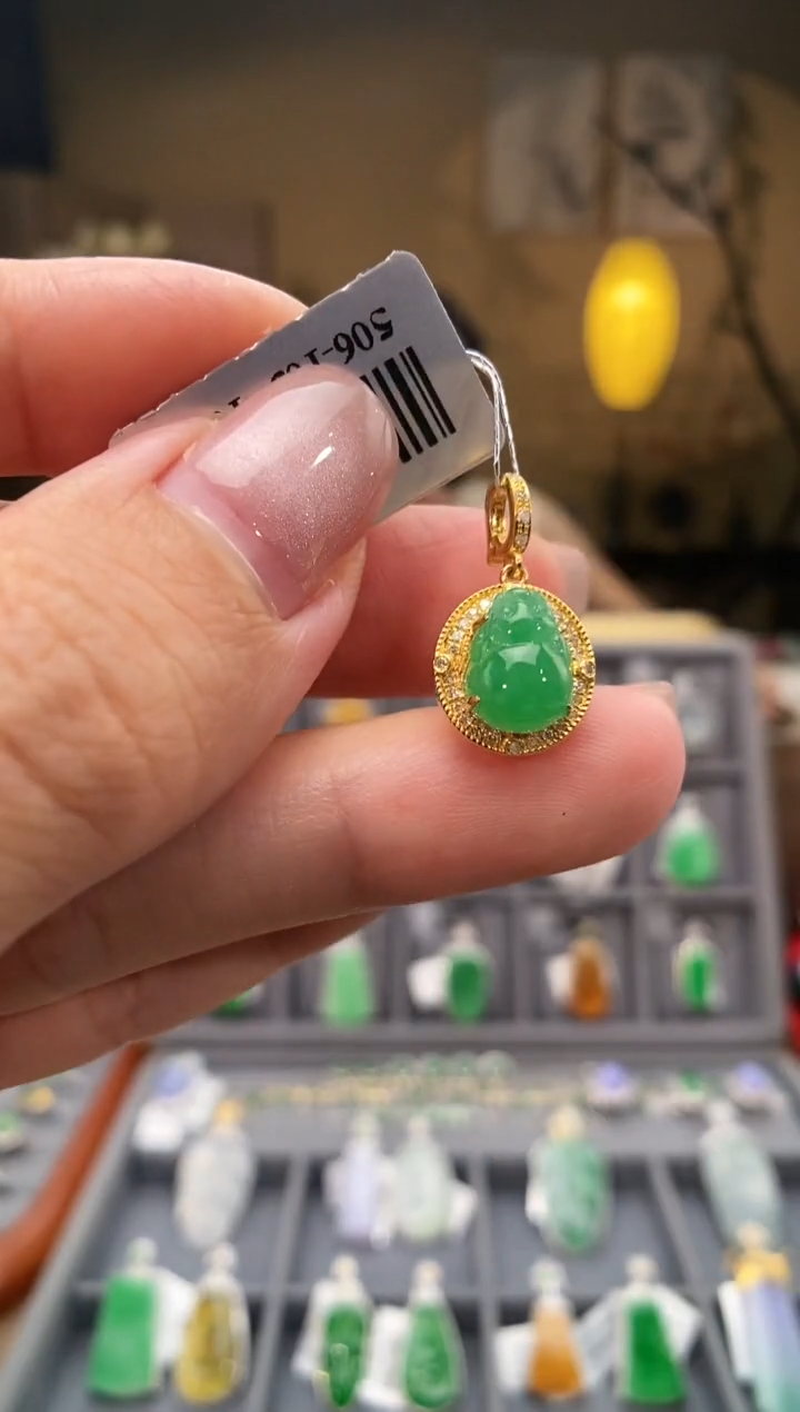 翡翠18K金镶嵌吊坠(不含链)貔貅