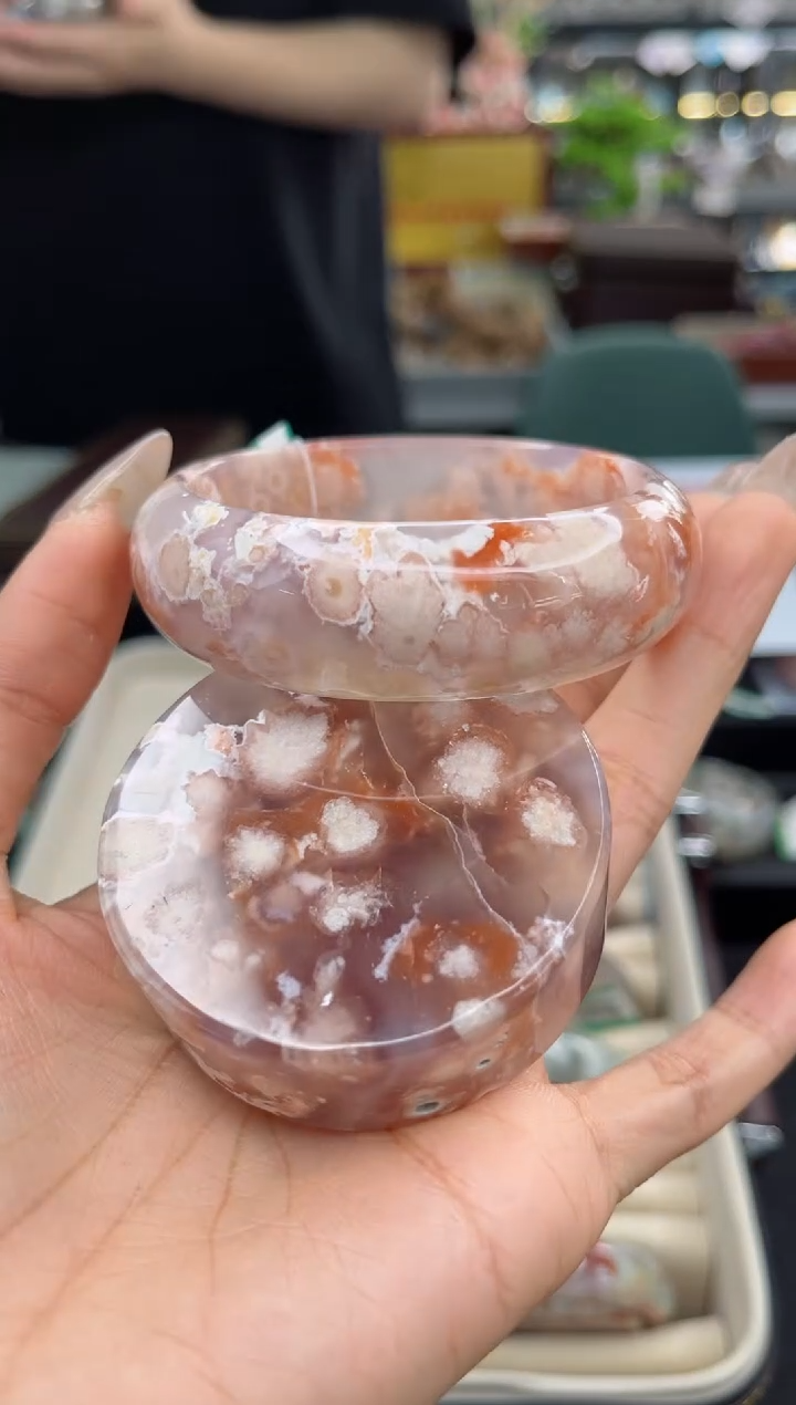 【闪购商品】石英质玉手镯未镶嵌59圈口（赠品镯心）S98180