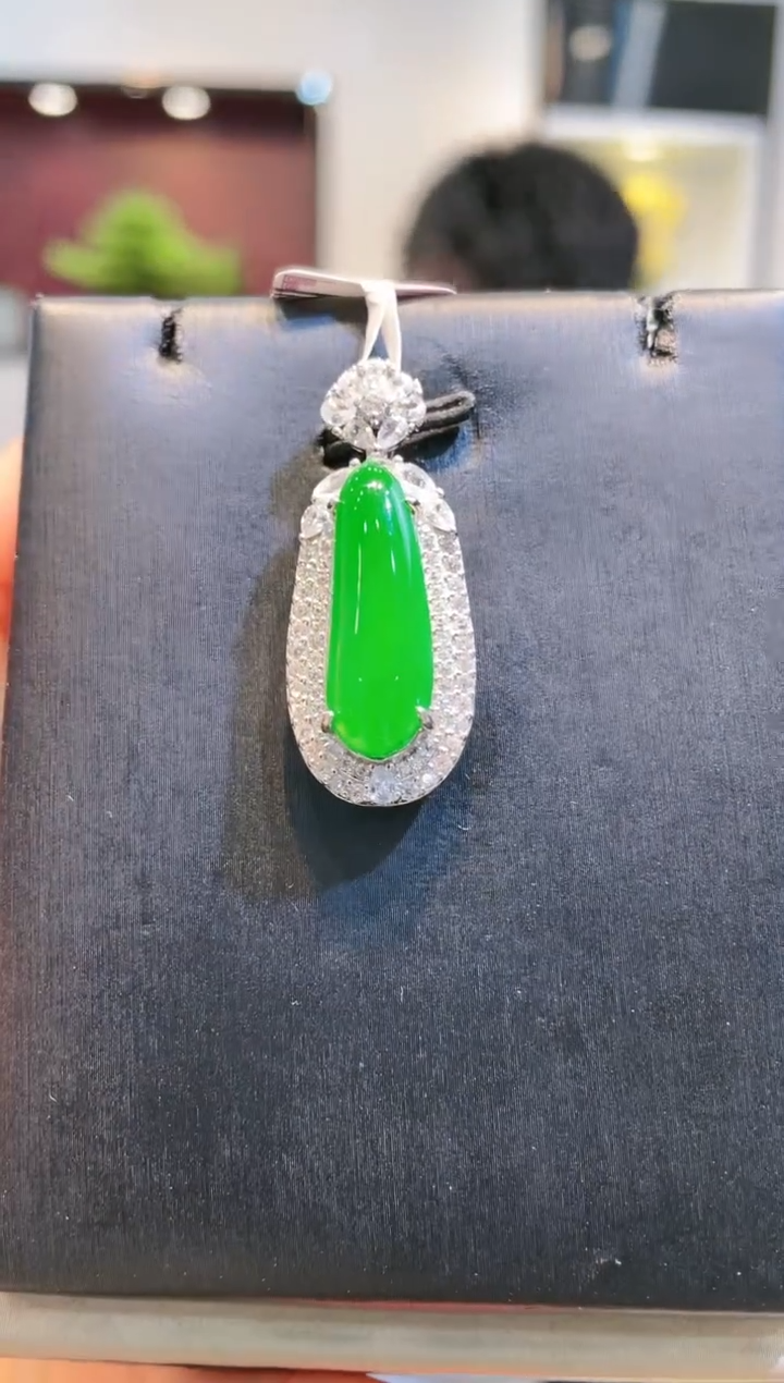 【闪购商品】翡翠颈饰未镶嵌A17天然A货翡翠吊坠（不含链）