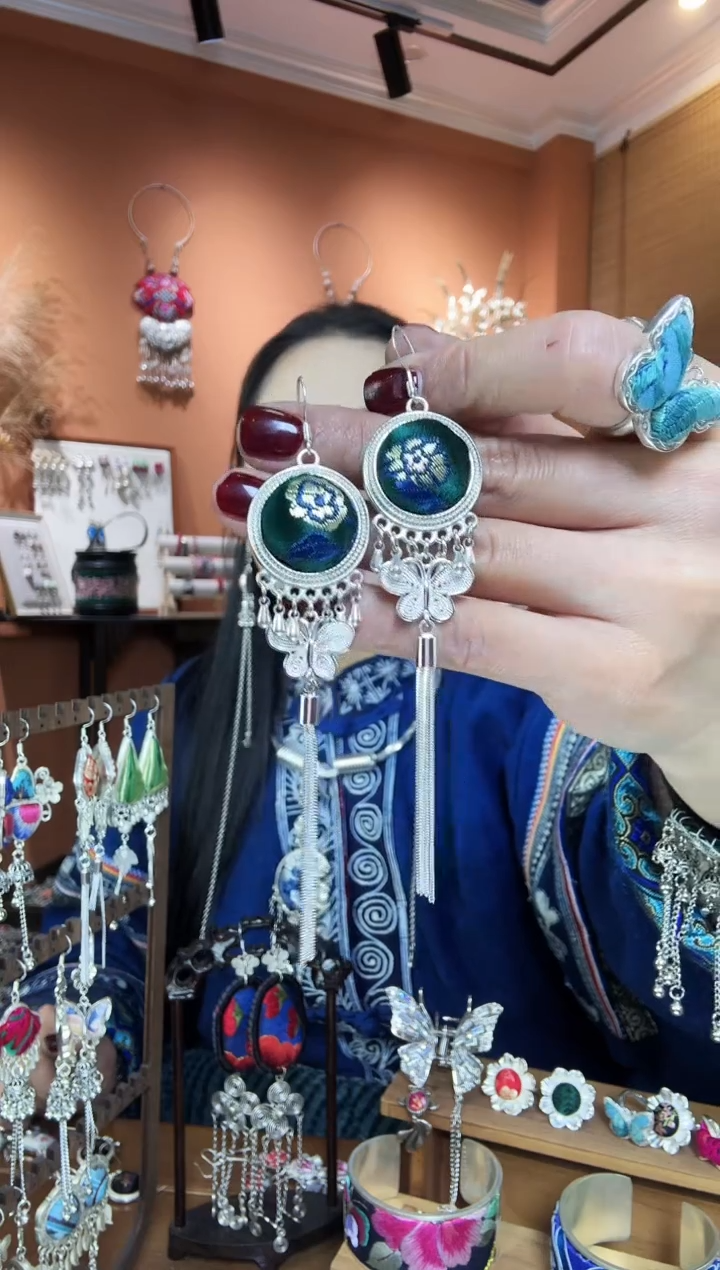 【闪购商品】刺绣纯手工民族风耳环