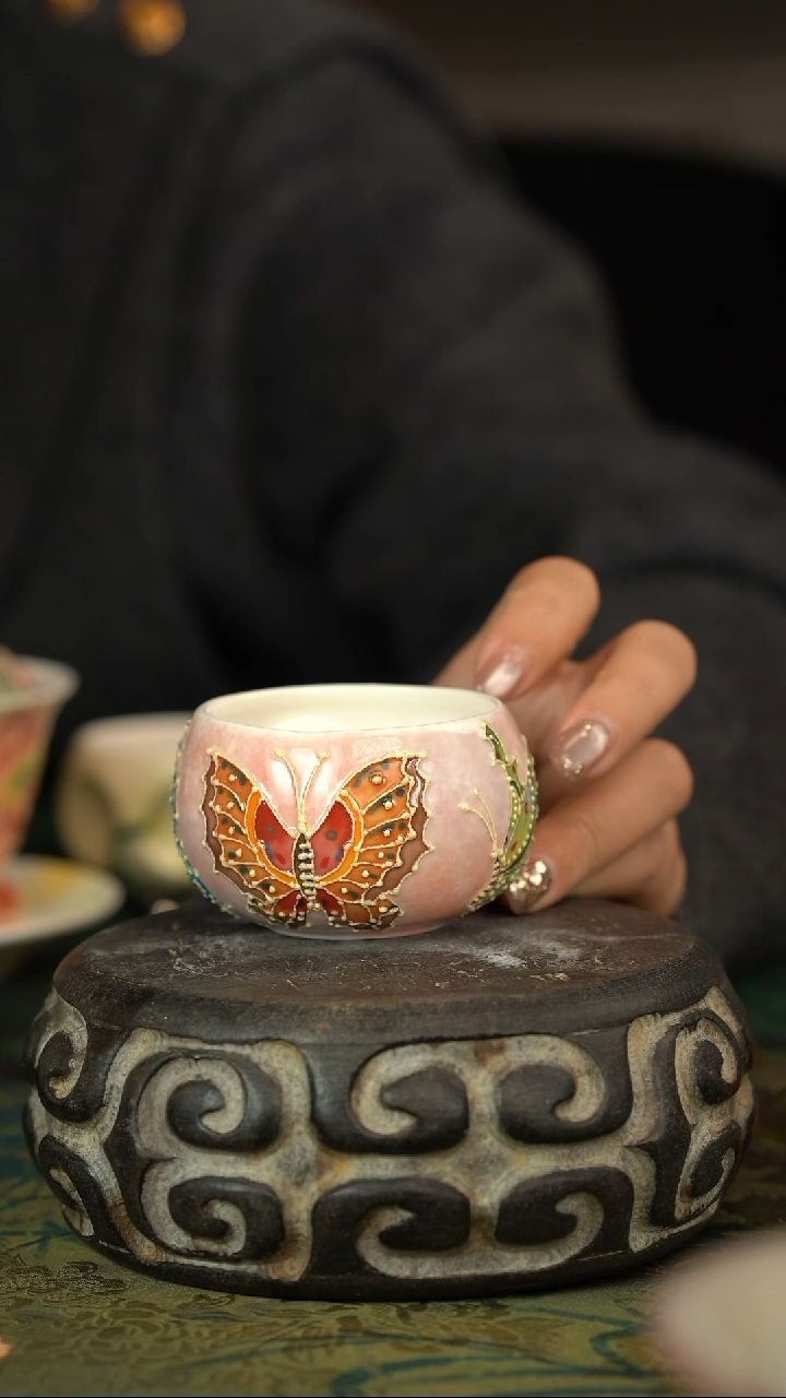 【闪购商品】初六分享好物@@法华彩蝴蝶杯