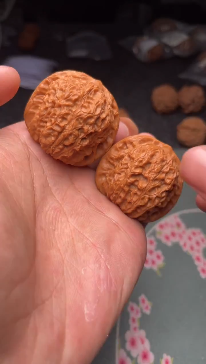 把件文玩核桃a41  血麒麟 39尺