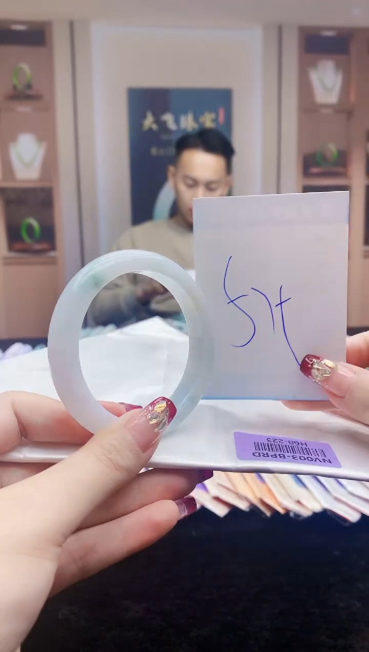 【闪购商品】翡翠手镯未镶嵌    H68-223