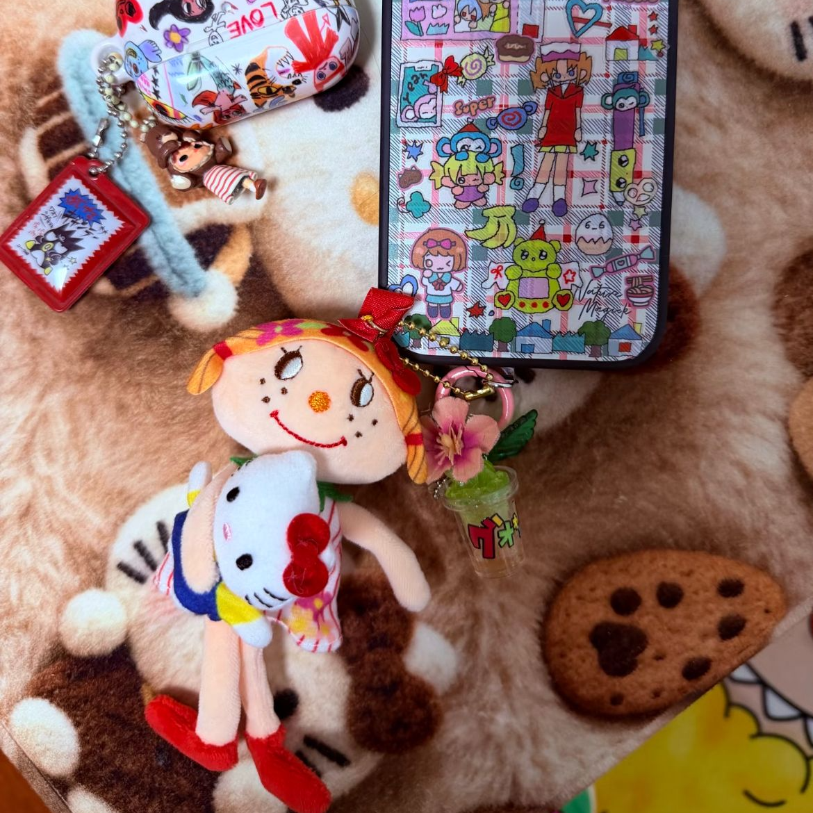 【大阪限定】Hello Kitty 短发女孩Kitty钥匙扣玩偶