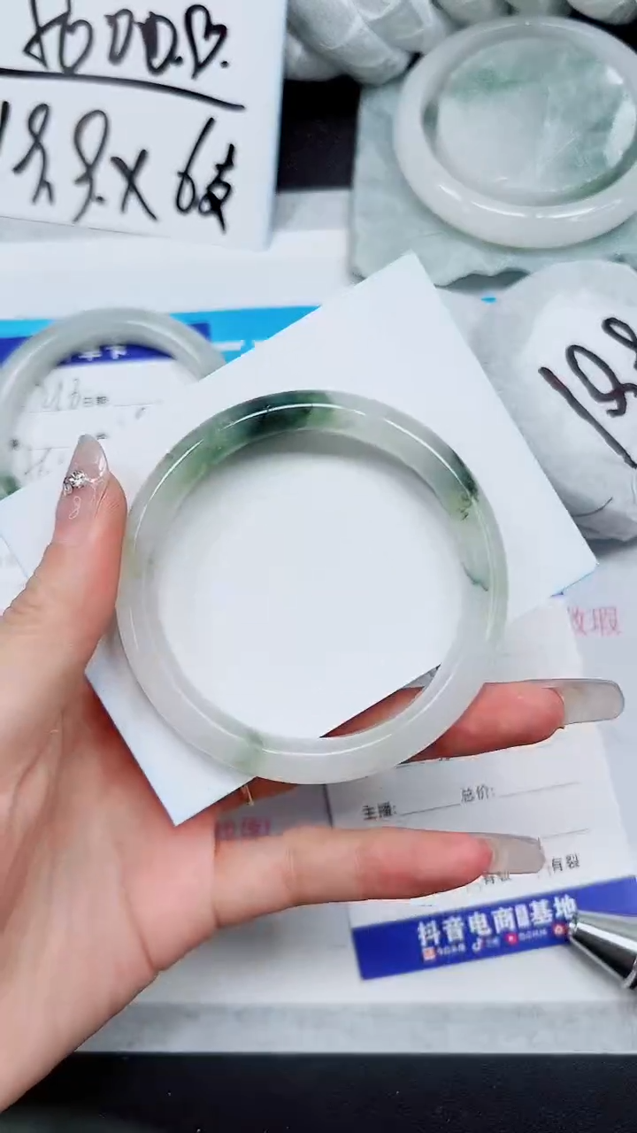 【闪购商品】石英质玉手镯未镶嵌A217-56`57`58`