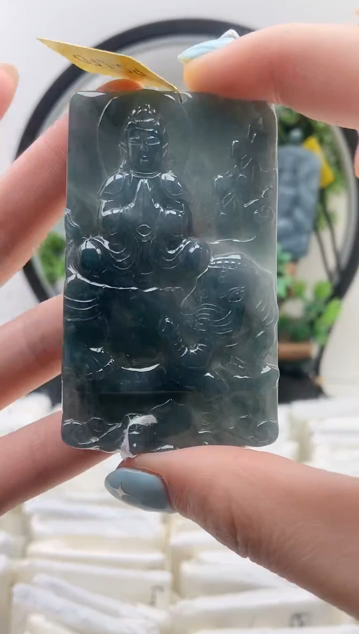颈饰未镶嵌翡翠普贤