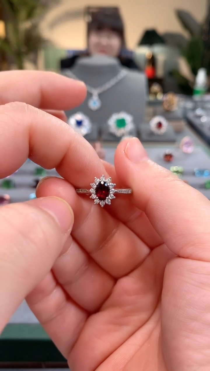 【闪购商品】石榴石戒指银S925镶嵌石榴石