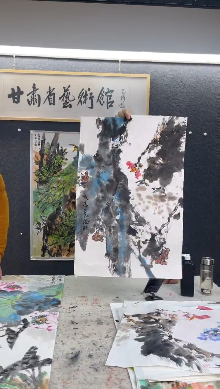 国画黄德X四尺三开花鸟