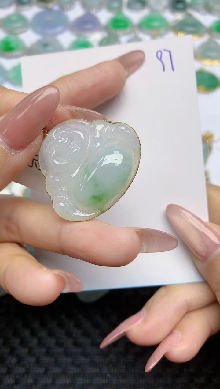 【闪购商品】翡翠颈饰18K金镶嵌天然A货翡翠 97