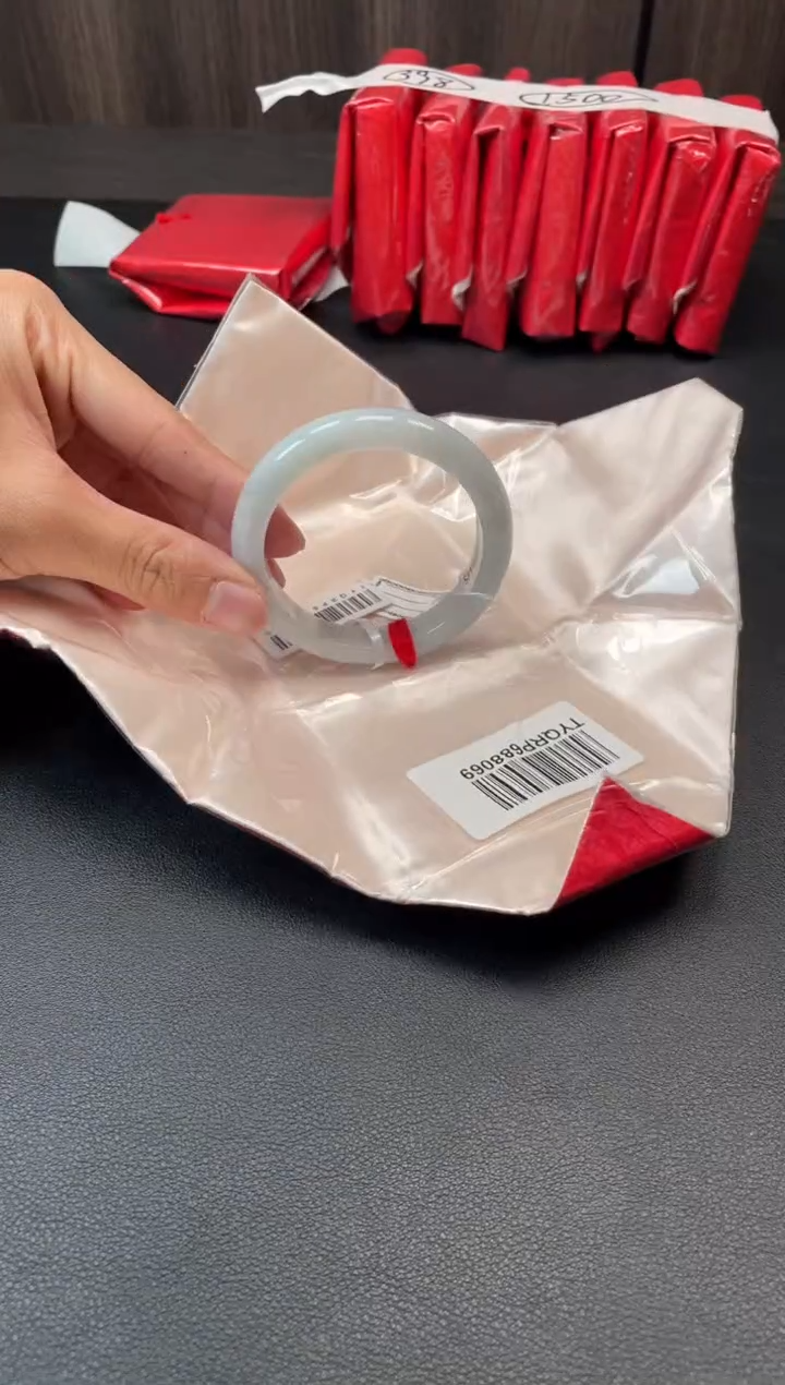 未镶嵌手镯翡翠3982