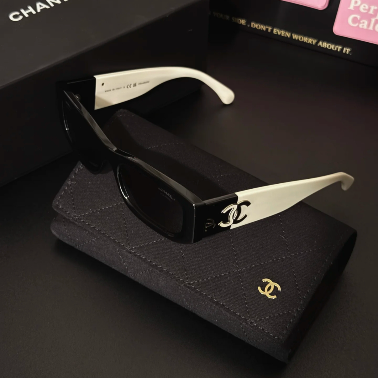 全新未使用 Chanel/香奈儿 小花6欢CH5525熊猫双C LOGO太阳镜黑白