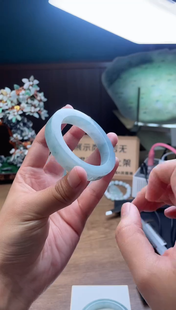 【闪购商品】定制翡翠手镯未镶嵌定制