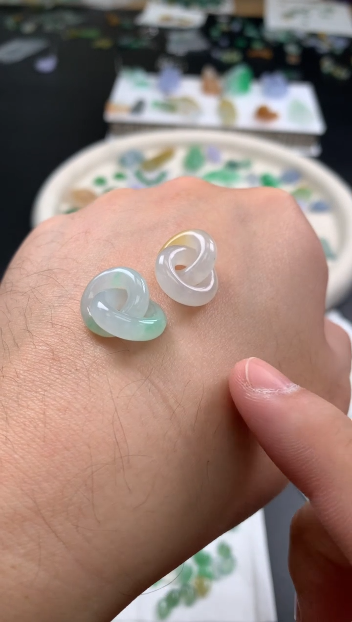 【闪购商品】定制翡翠未镶嵌翡翠