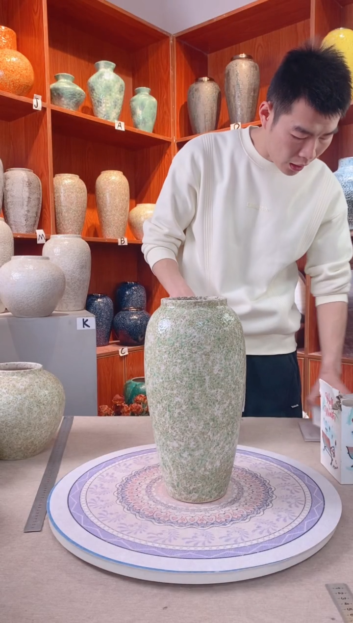 【闪购商品】瓶春意盎然 大号    陶瓷花瓶 无花