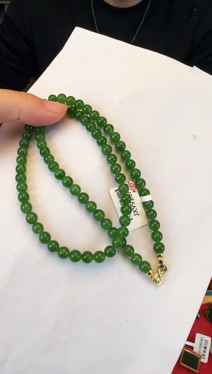 颈饰未镶嵌和田玉卡6锁骨链（微黑点）