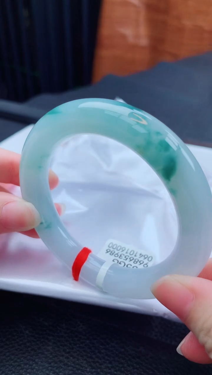 翡翠手镯未镶嵌缅甸天然翡翠A货手镯