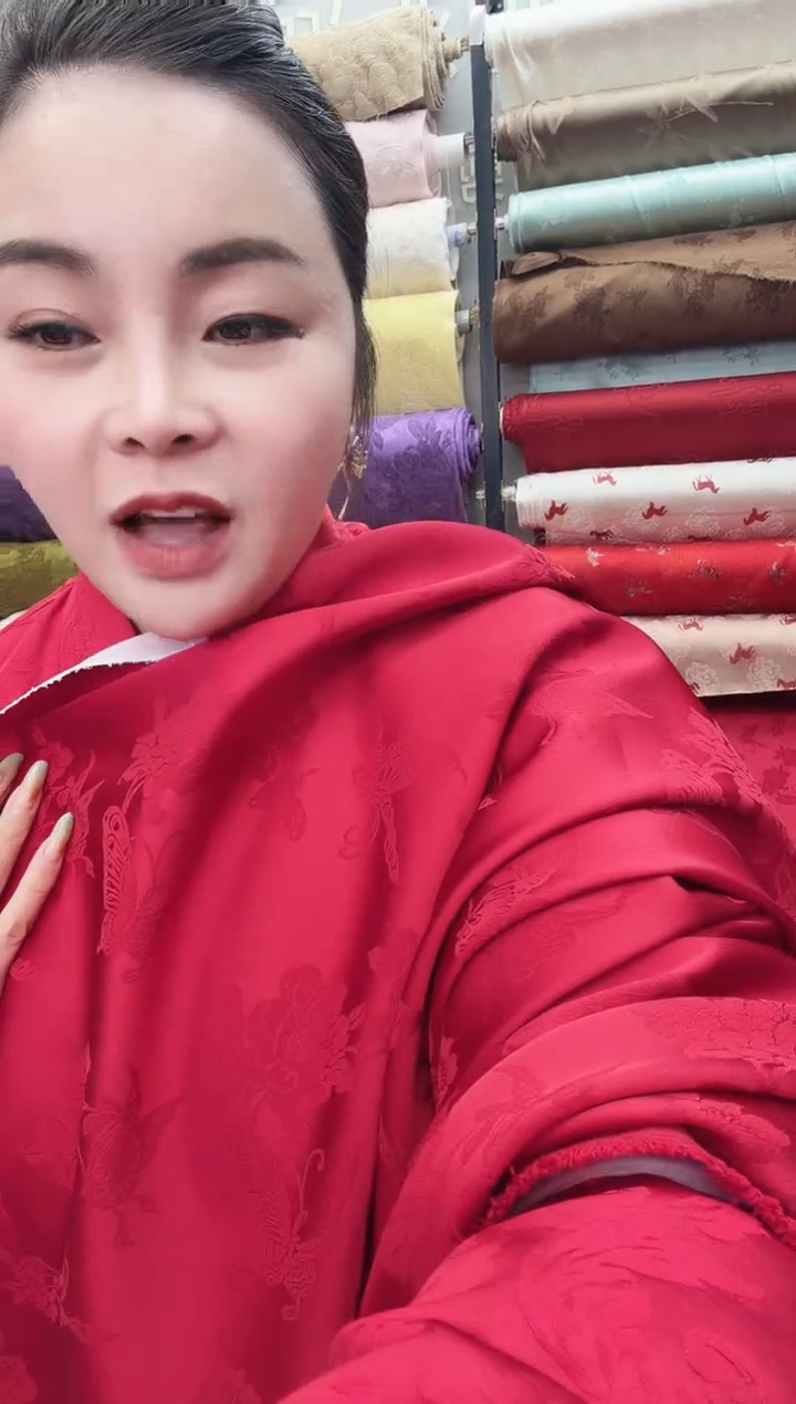 25号红色浮雕提花   半米价