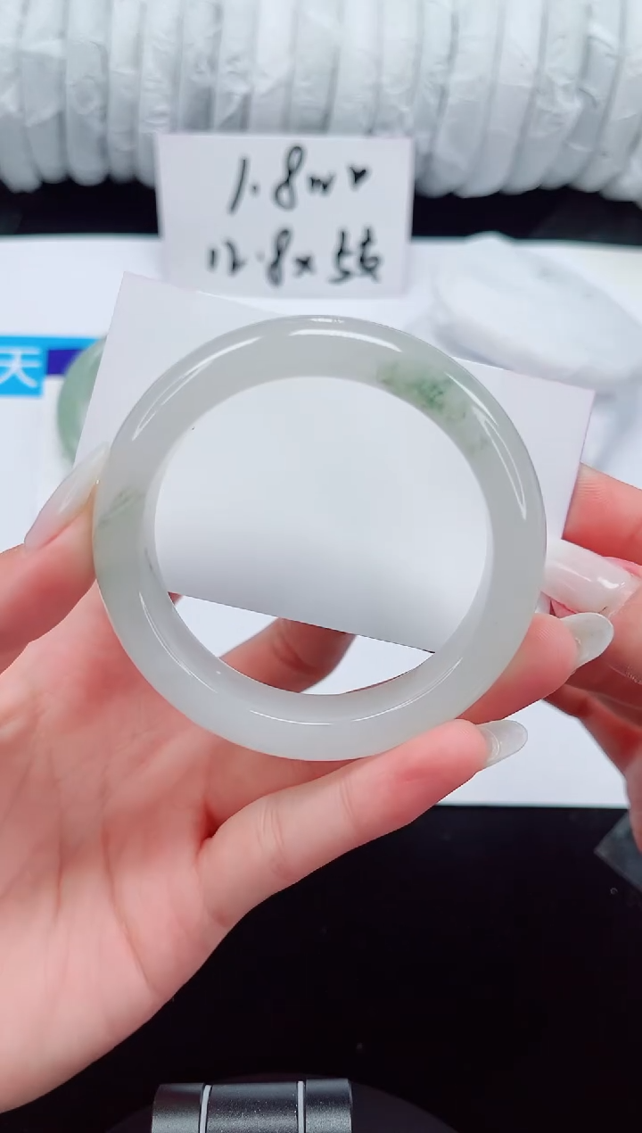 未镶嵌手镯石英质玉137-53/54