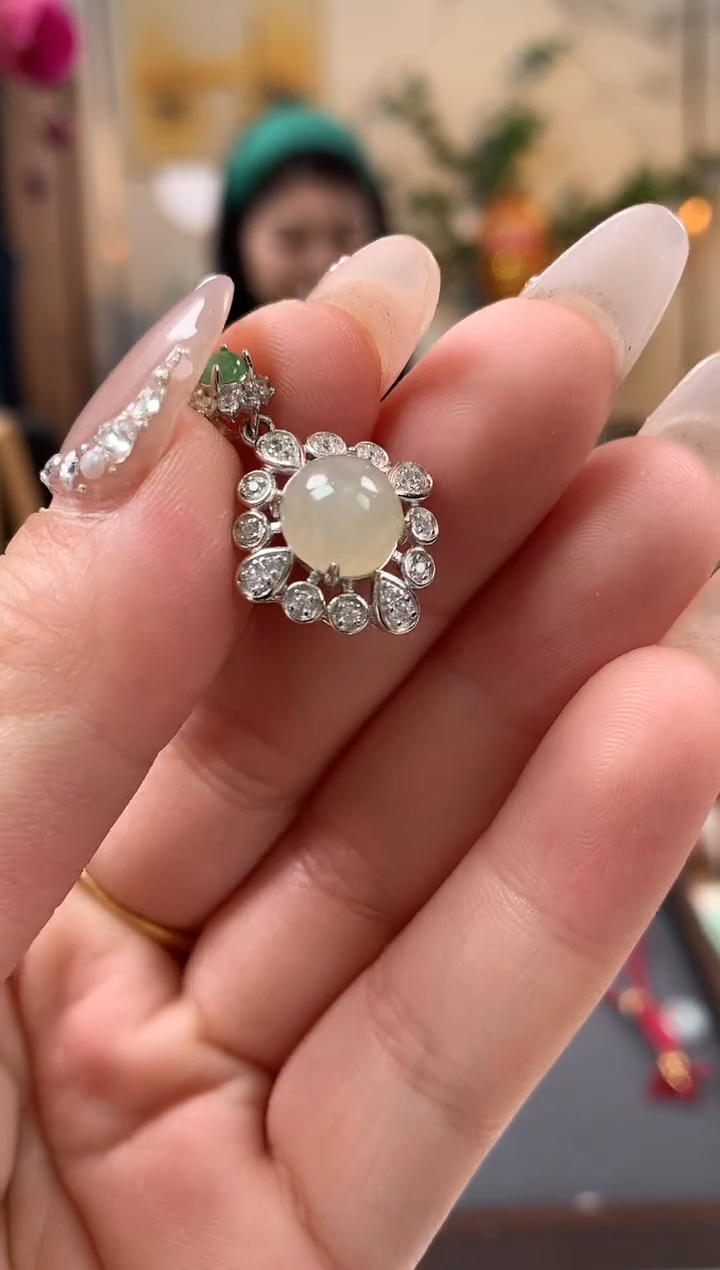 【闪购商品】翡翠吊坠(不含链)未镶嵌吊坠