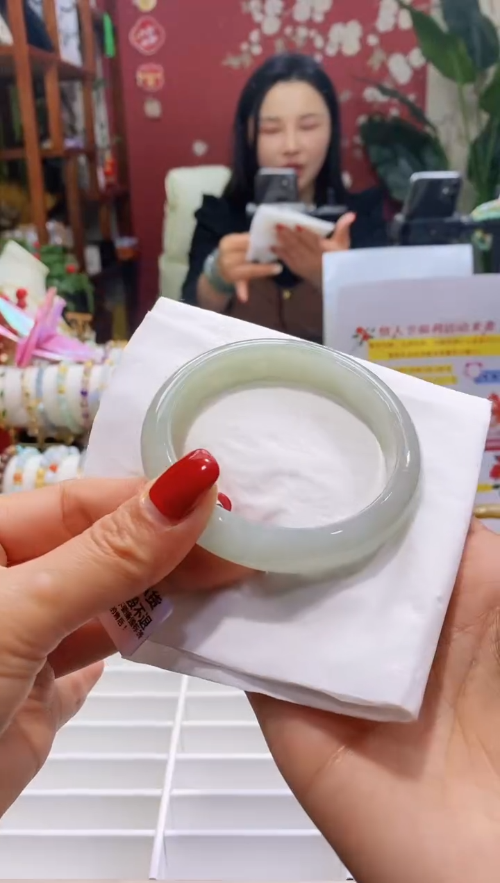 【闪购商品】翡翠手镯未镶嵌159圈口5758/12.6*7.7