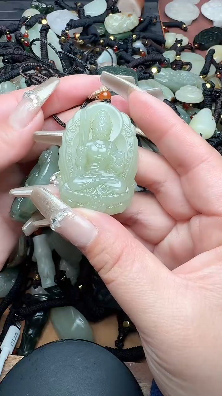 【闪购商品】和田玉颈饰未镶嵌1