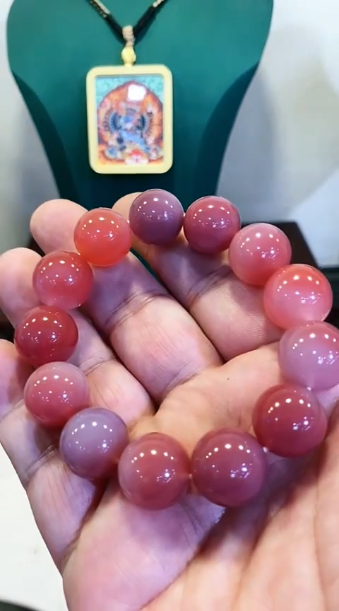 【闪购商品】玛瑙/玉髓手串15mm+未镶嵌多样性发其一25011307