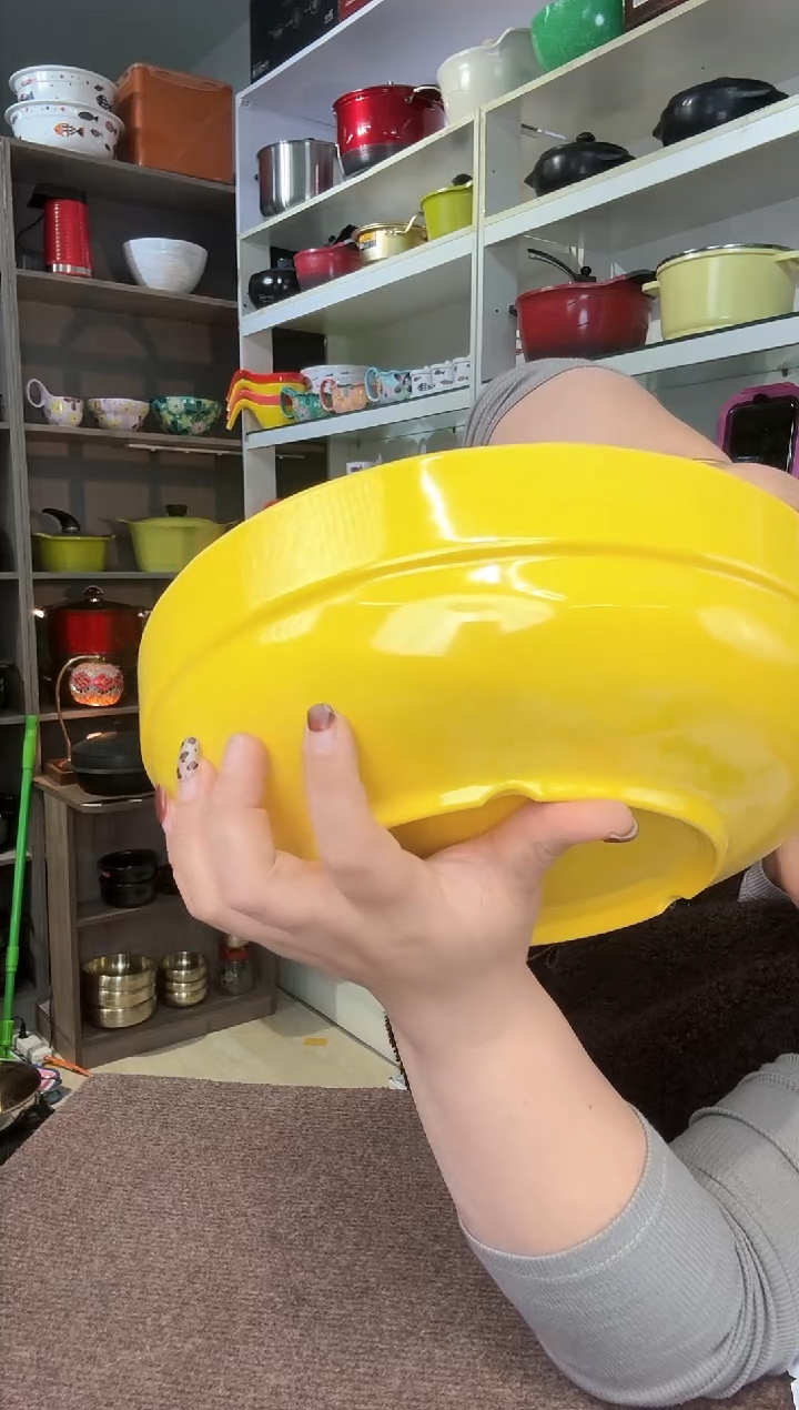 闵贝壳盆黄色（微瑕）