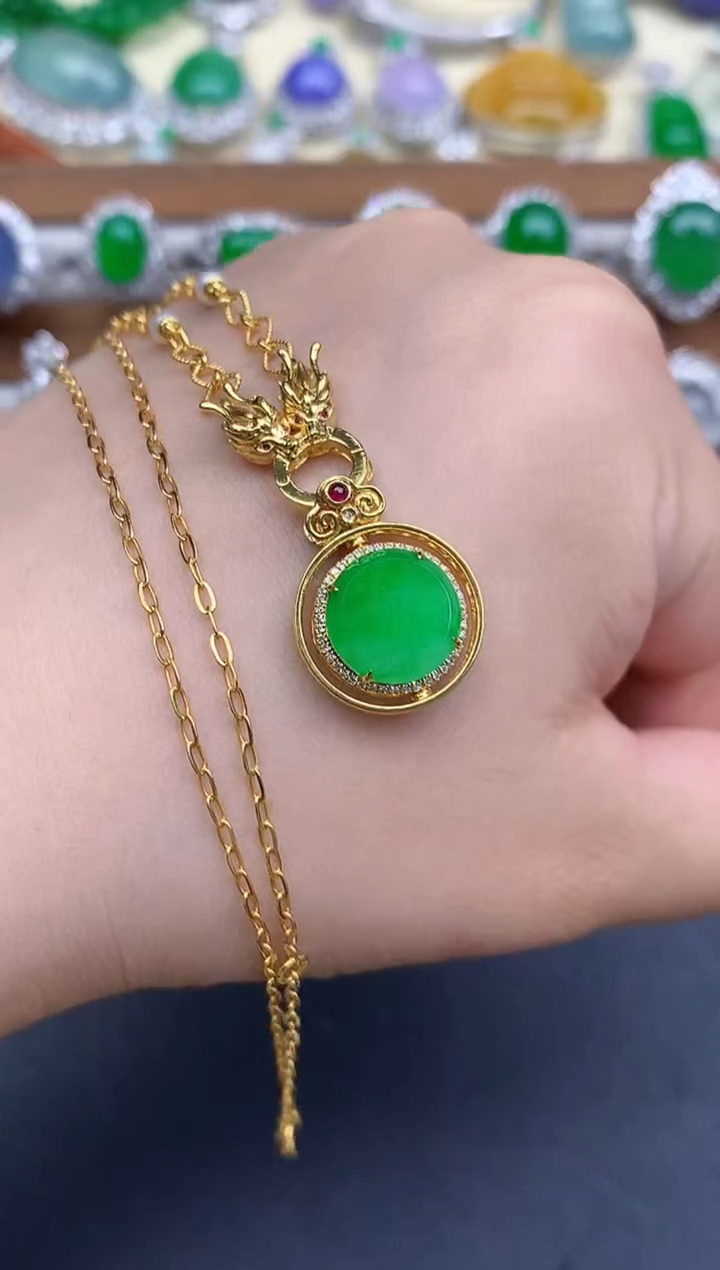 颈饰18K金镶嵌翡翠580-中国好珍宝