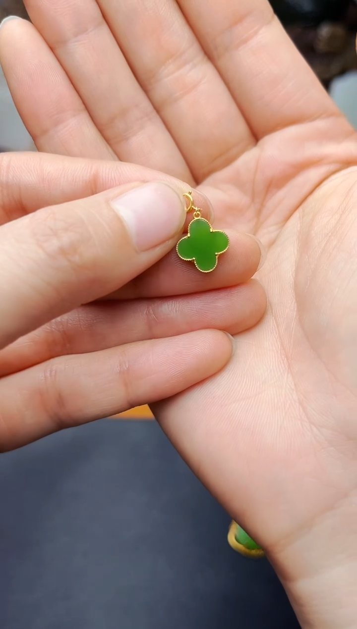 【闪购商品】和田玉颈饰18K金镶嵌四叶草