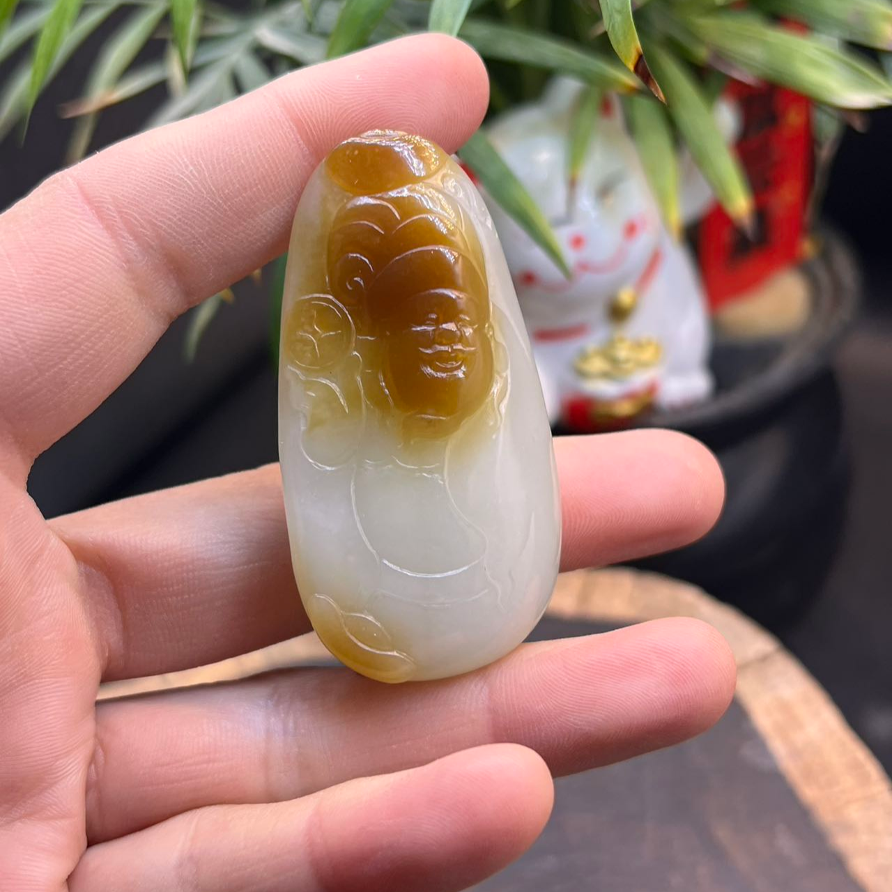 新疆和田玉金山糖白随形财神爷挂件