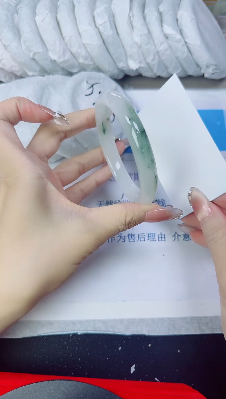 石英质玉手镯未镶嵌268/63